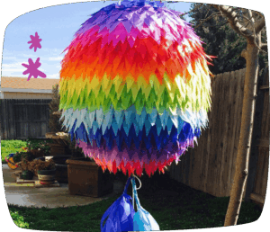 Piñata-Schlagen
