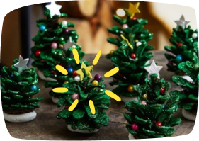 Weihnachtsbaum aus Tannenzapfen